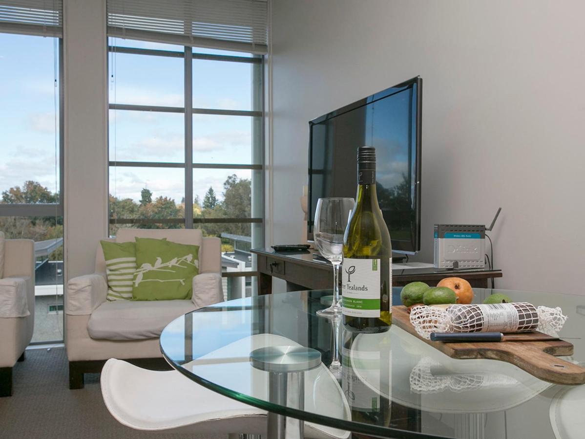 Marinaside Villa - Taupo Holiday Apartment Экстерьер фото