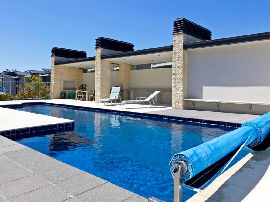 Marinaside Villa - Taupo Holiday Apartment Экстерьер фото