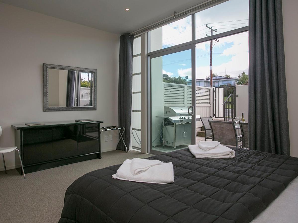 Marinaside Villa - Taupo Holiday Apartment Экстерьер фото
