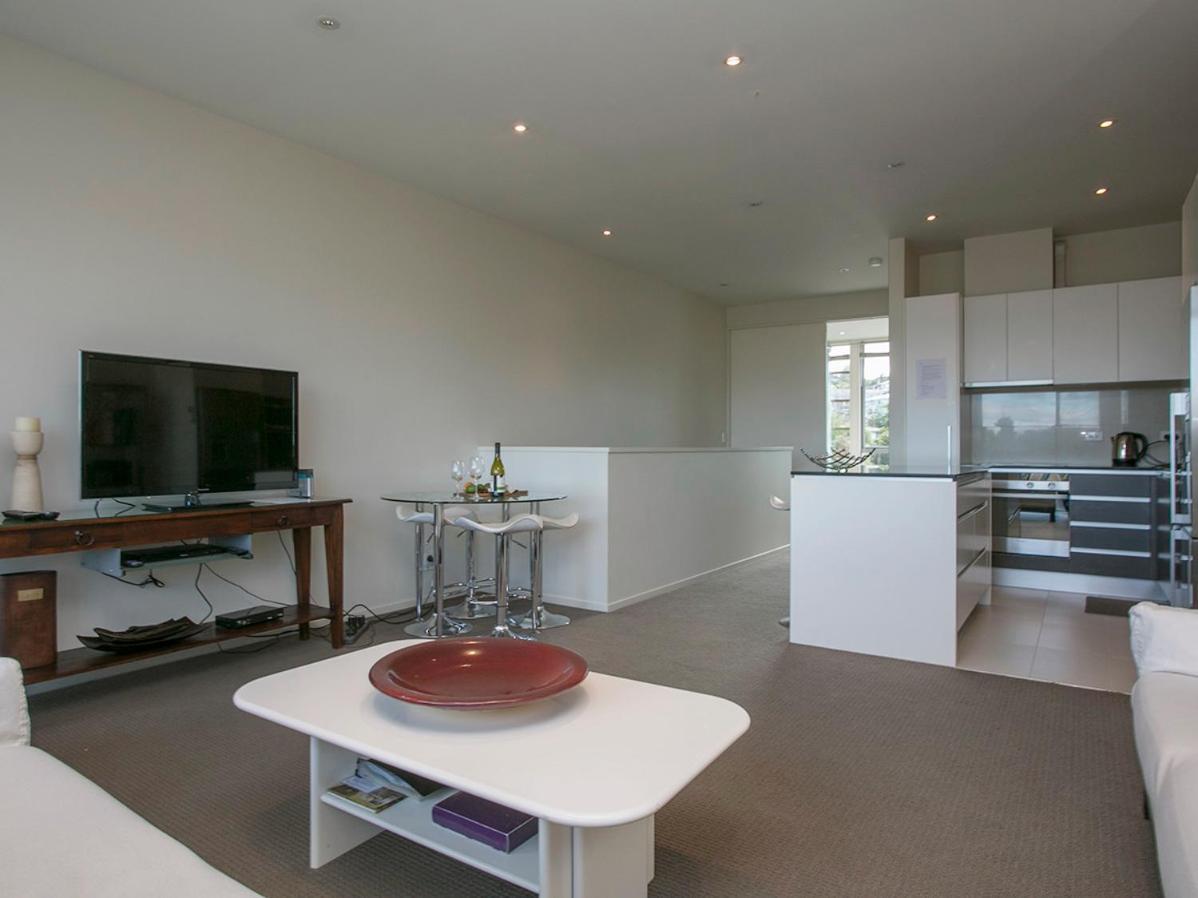 Marinaside Villa - Taupo Holiday Apartment Экстерьер фото